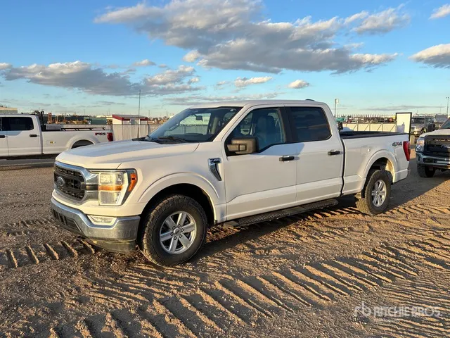2022 Ford F-150 XLT 4x4 Crew Cab Pickup