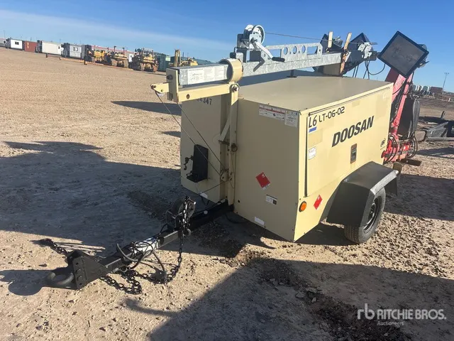 Doosan L6 6 kW Light Tower