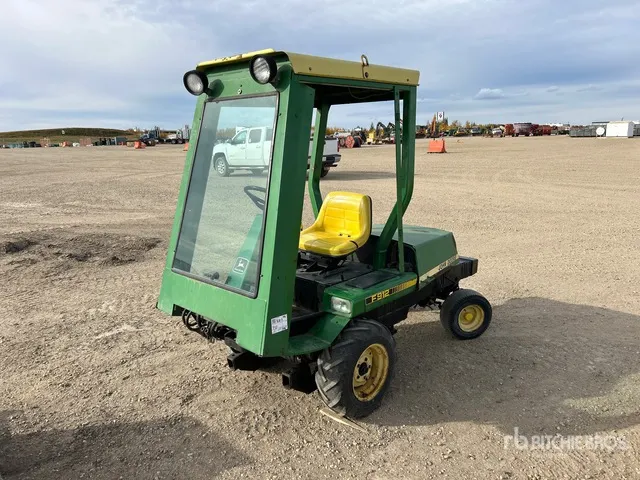 John Deere F912 Ride-On Front Lawn Mower (Inoperable)