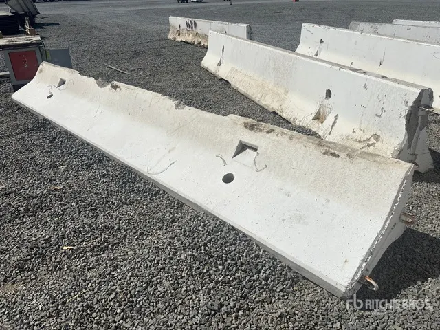 20 ft Concrete Barrier