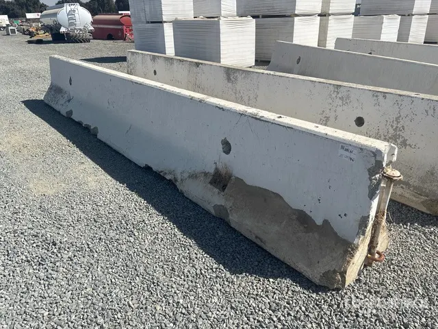 20 ft Concrete Barrier