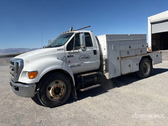 2008 Ford F-650 4x2 Utility Truck