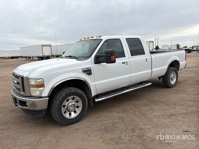 2010 Ford F-350 Lariat 4x4 Crew Cab Pickup