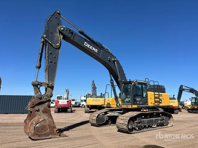 2022 John Deere 470G LC Tracked Excavator