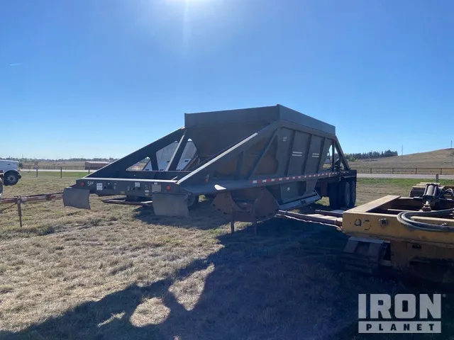 2006 Trail King 40 ft T/A Lead Belly Dump Trailer