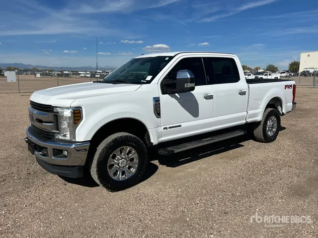 2018 Ford F-250 XLT 4x4 Crew Cab Pickup