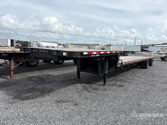 2018 Fontaine HCVTX12WSA 80000 lb 48 ft T/A Spread Axle Step Deck Trailer