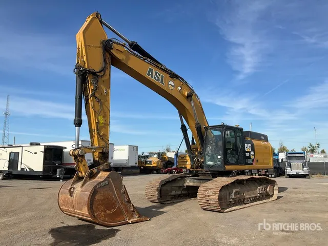 2019 Cat 352F Tracked Excavator