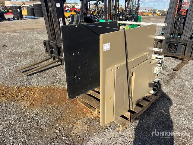 Cascade 48 in 4500 lb Carton Clamp Fork Attachment
