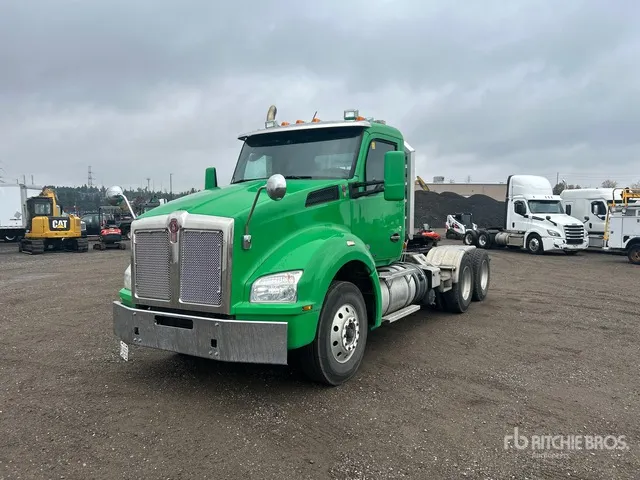 2020 Kenworth T880 6x4 T/A Day Cab Truck Tractor