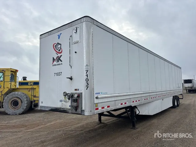 2022 Vanguard National 53 ft x 102 in T/A Van Trailer