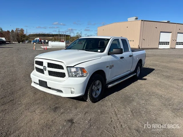 2019 Ram 1500 4x4 Extended Cab Pickup