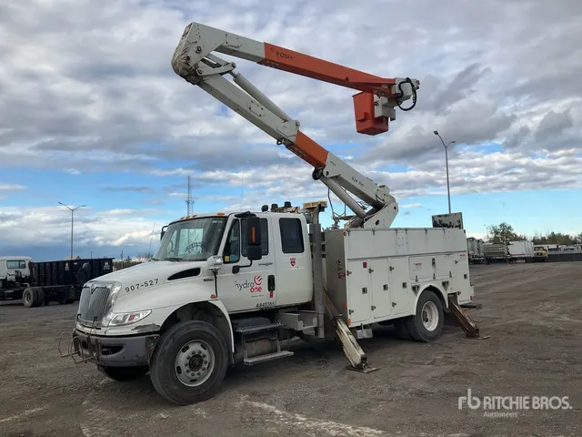 Posi-Plus 400-46-A 46 ft on 2009 International 4400 SBA Durastar 4x2 Extended Cab Bucket Truck