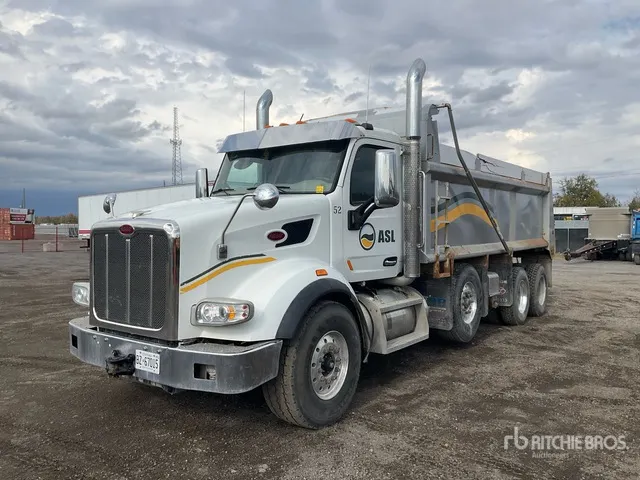 2022 Peterbilt 567 8x4 Tri/A Dump Truck