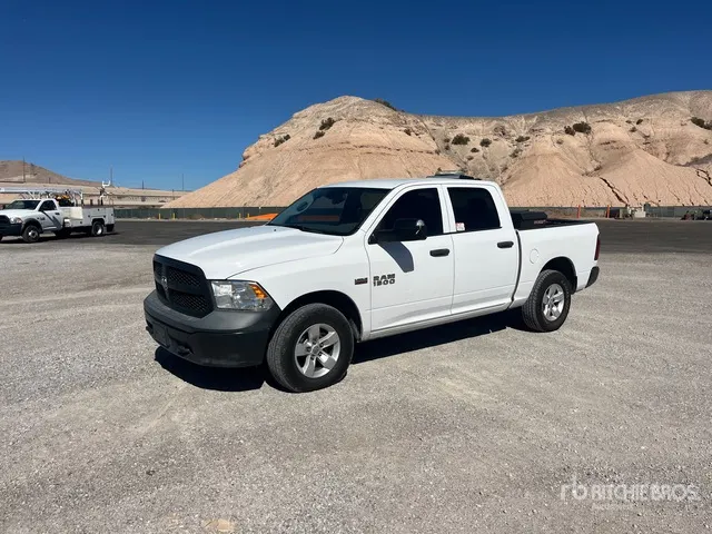 2014 Ram 1500 4x4 Crew Cab Pickup