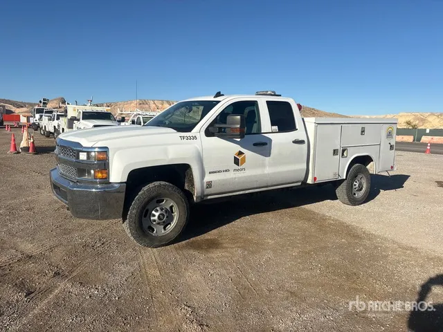 2019 Chevrolet Silverado 2500HD 4x4 Extended Cab Utility Truck