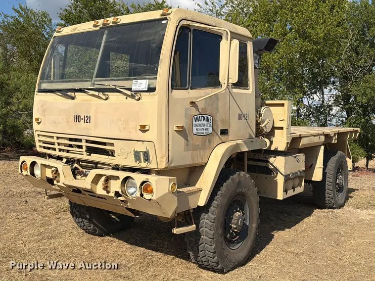 1997 Stewart & Stevenson 4X4 flatbed truck