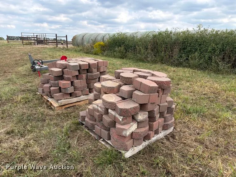 (2) pallets of pavers
