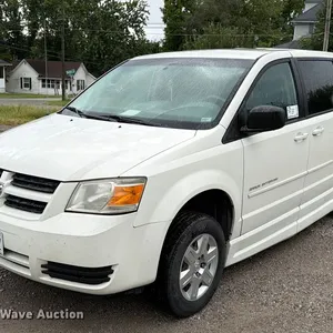 2010 Dodge Grand Caravan handicap accessible van