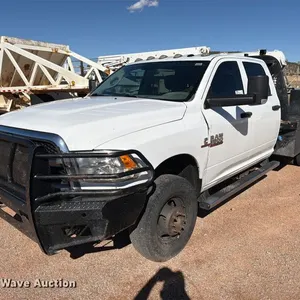 2018 RAM 3500 Crew Cab flatbed pickup truck