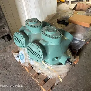 Carrier compressor motor