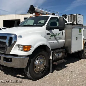 2015 Ford F750 Super Duty XL utility / service truck