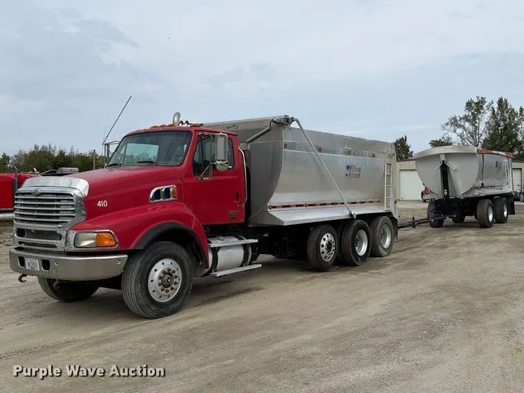 2007 Sterling Truck LT9500 dump truck