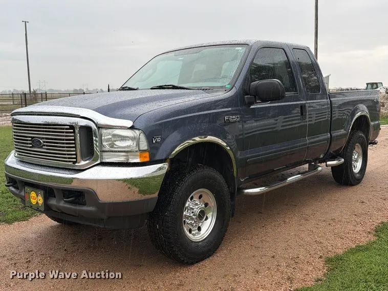 2004 Ford F250 Super Duty XLT Ext. Cab pickup truck