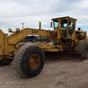 1981 Caterpillar 16G motor grader