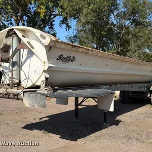 2008 SmithCo  side dump trailer