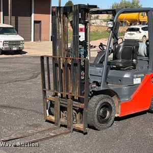 Toyota 8FGU25 forklift