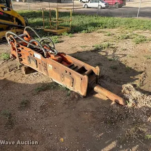 NPK E-213 breaker