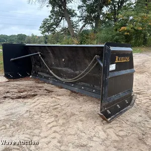 2018 Raveling AT-5100 wheel loader snow pusher