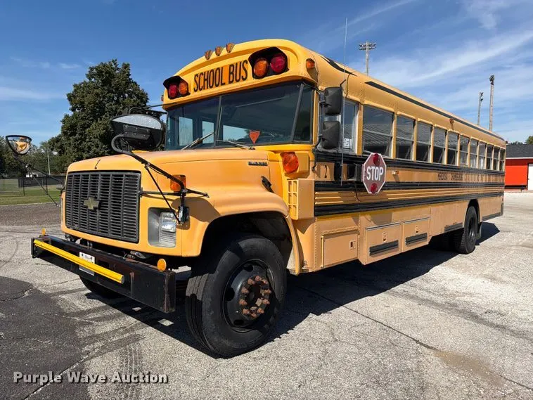 2000 Blue Bird B7 school bus
