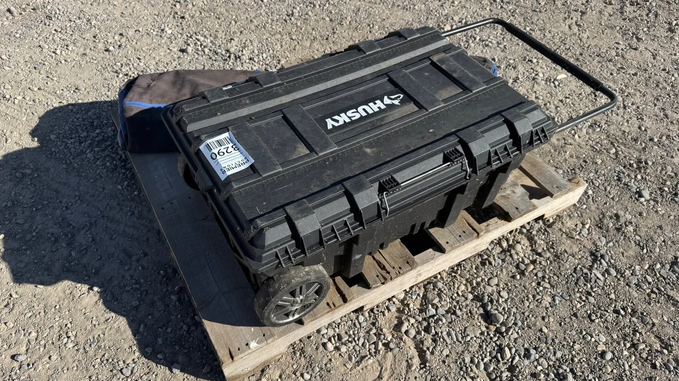 Husky 25 Gal Portable Tool Box