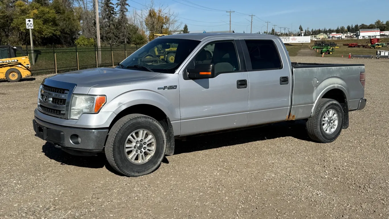 2014 Ford F-150 XLT 4x4 Crew Cab Pickup Truck