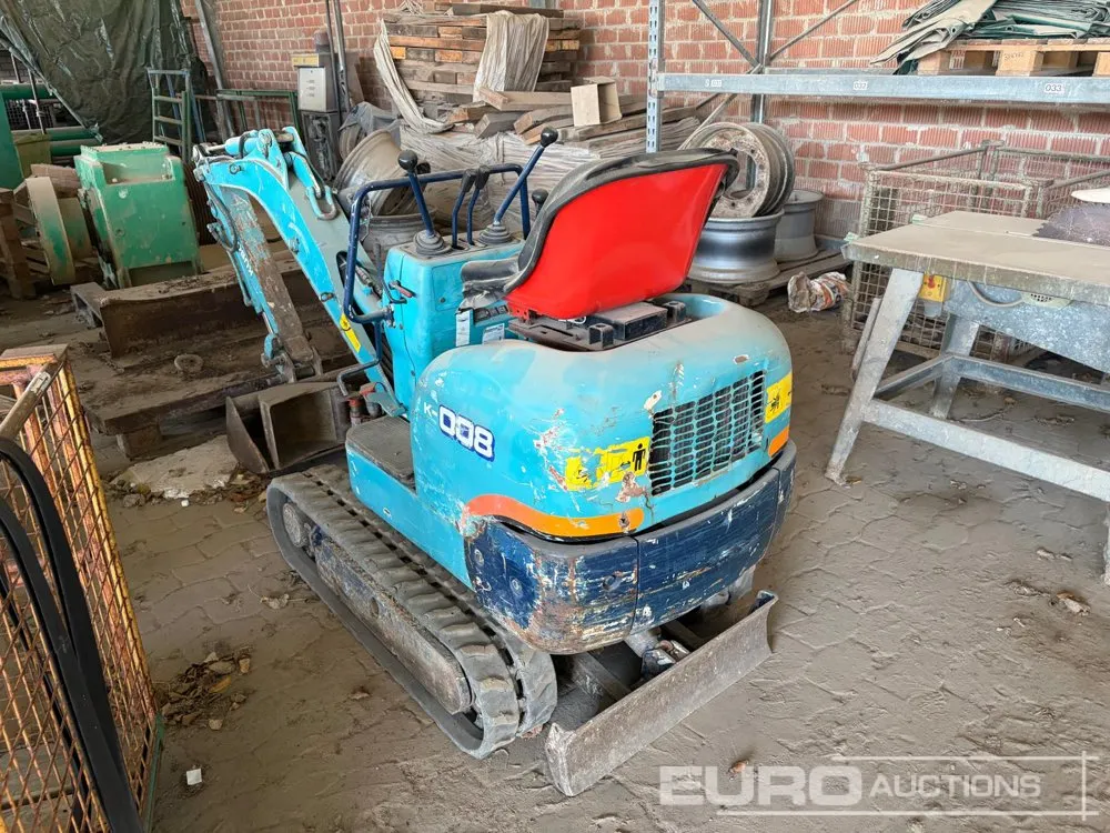 Kobota K008, Rubber Tracks, OROPS, Blade, Offset, Bucket
