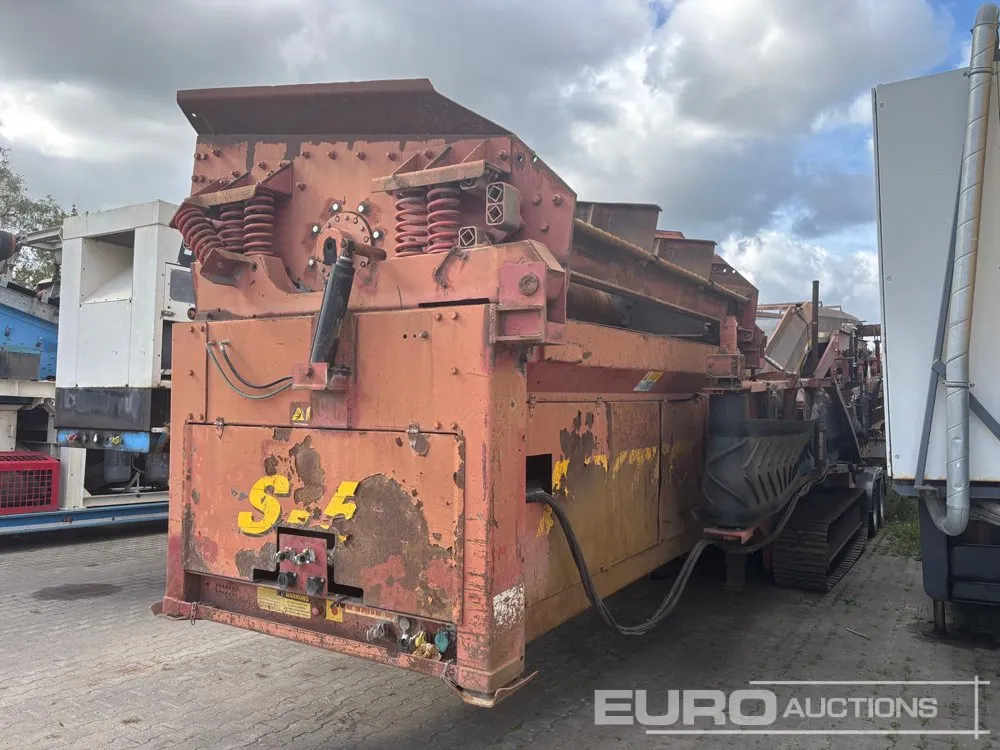2004 Extec S5 Tracked and Wheeled Mobile Screener