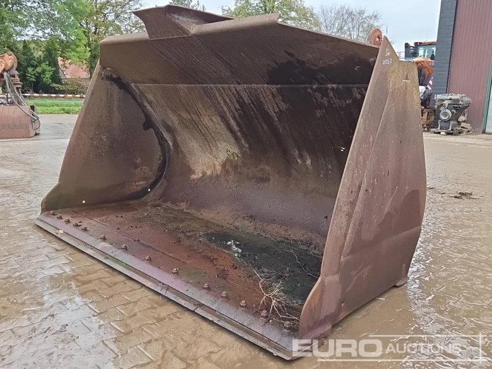 116" Loading Bucket to suit Wheeled Loader