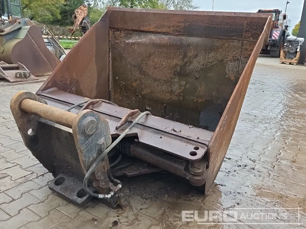 62" Digging Bucket to suit 20 Ton Excavator, MS25