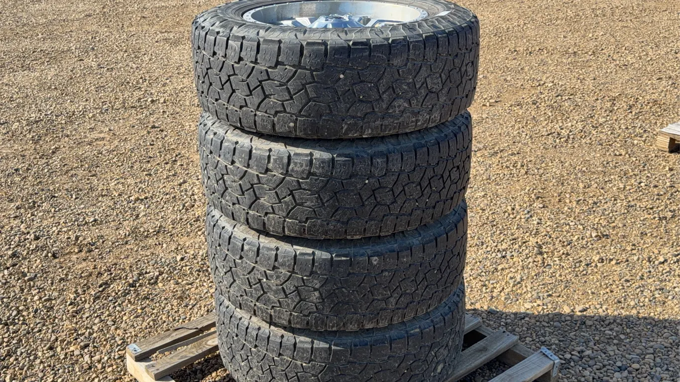 (4) Toyo Open Country LT275/65R20 Tires & Rims