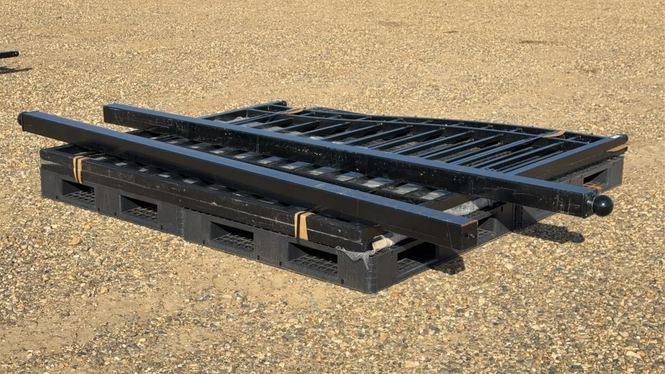 14 FT. Decorative Gate with 2 End Posts