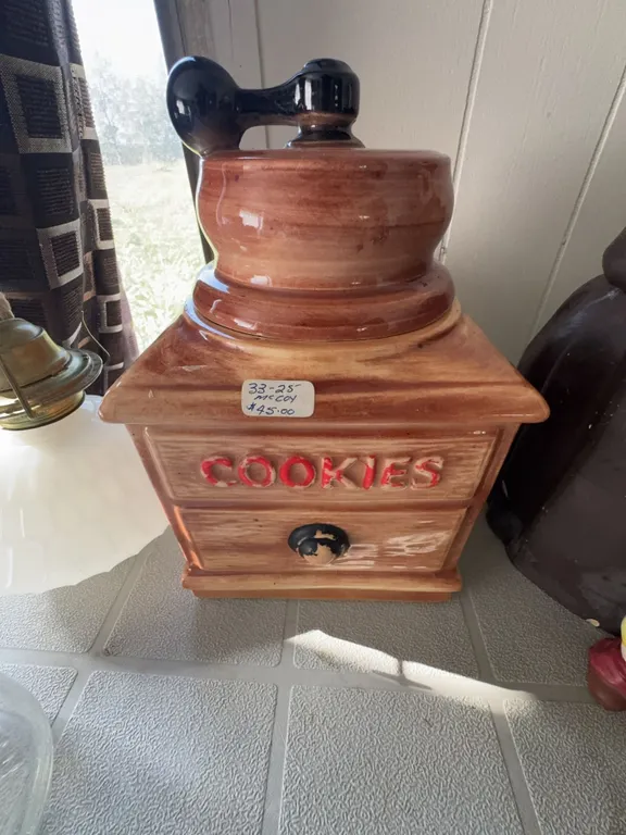 Brown Ceramic Cookie Jar with Cookie Label and Grinder-Style Lid