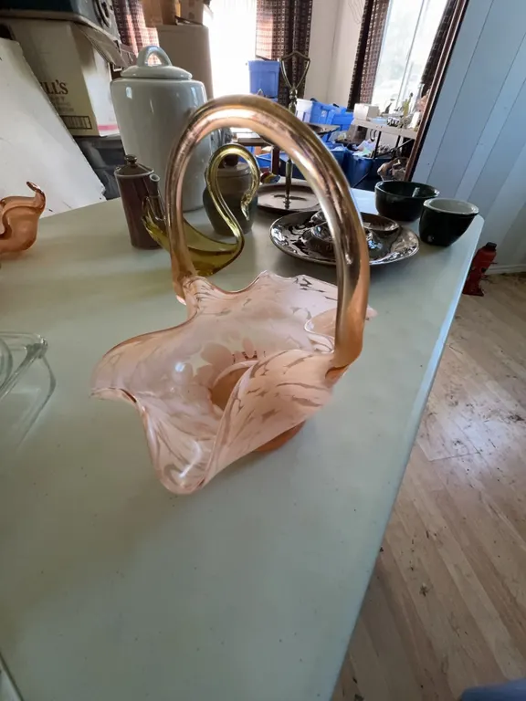 Handcrafted Canadian Glass Basket by Langleyglass
