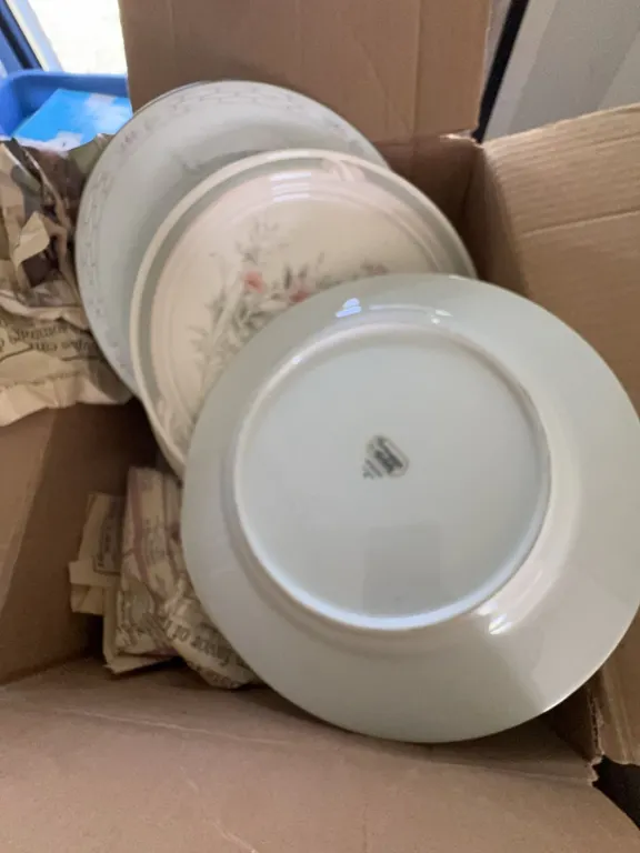 Four Rosenthal Selb Germany Porcelain Plates