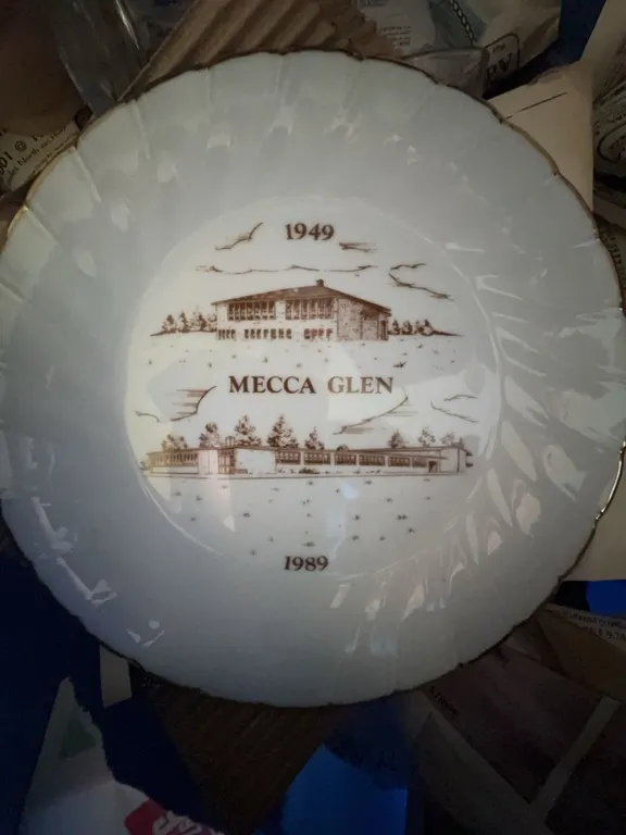 Can. Art China Plates Mecca Glen 1949–1989 and 75th Anniversary