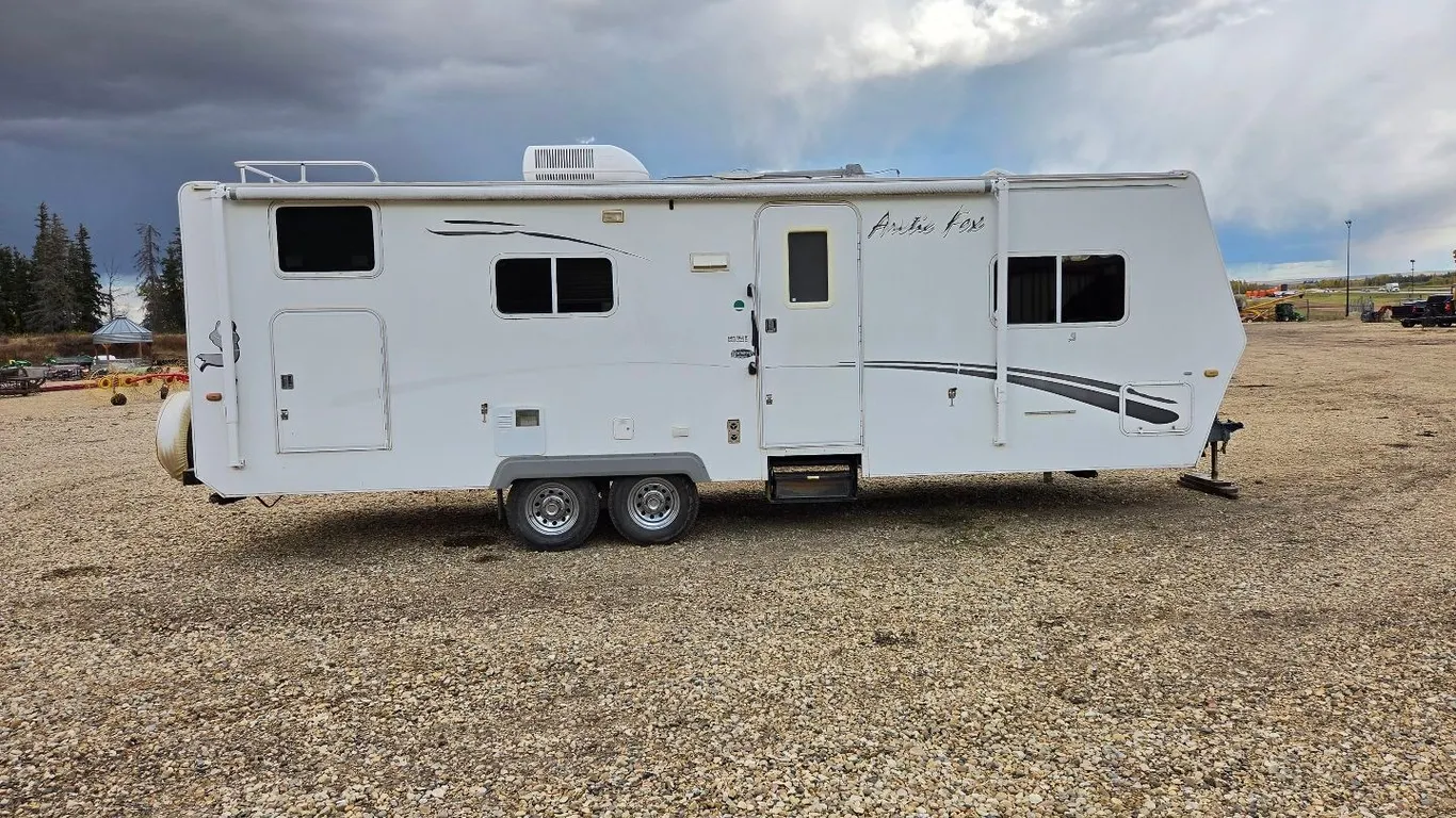 2006 Arctic Fox 25 Foot RV