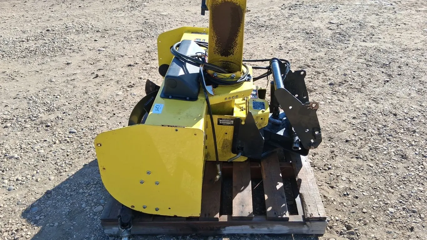 John Deere 47 Quick Hitch Snowblower