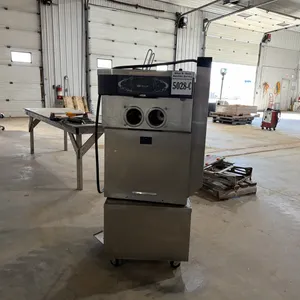TAYLOR CROWN MODEL C723-33 COMMERCIAL SOFT SERVE MACHINE - s/n M2018084 - LOCATED IN SHOP