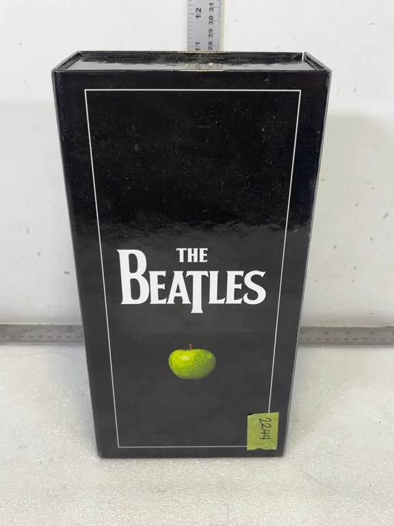 Stereo Box Set by The Beatles (CD's), Approx. 12"x6"x3" *Unreserved*